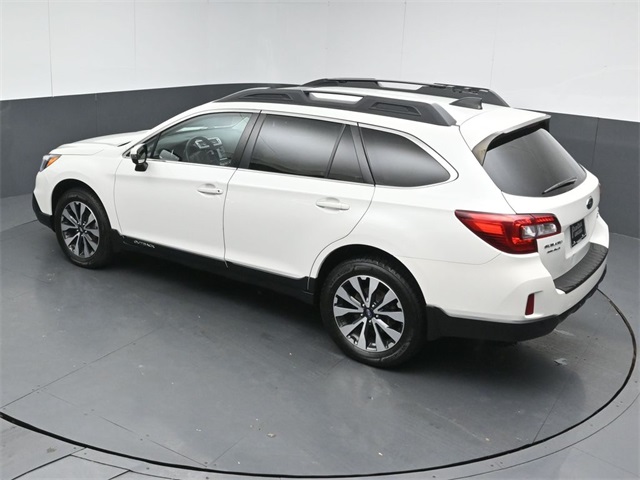 2017 SUBARU OUTBACK - Image 46