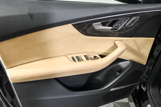 2019 Audi Q8 line Prestige photo 5