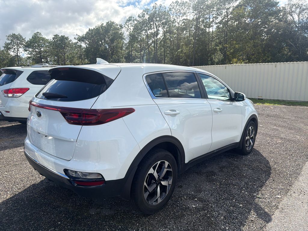 2021 Kia Sportage LX photo 3