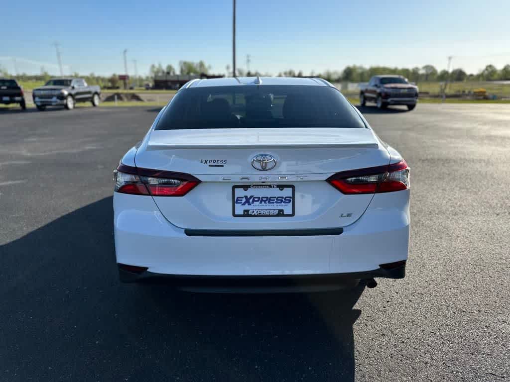2023 Toyota Camry LE photo 4