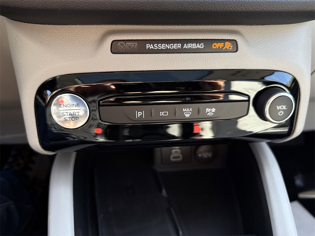 2024 Ford Escape Plug-In Hybrid photo 16