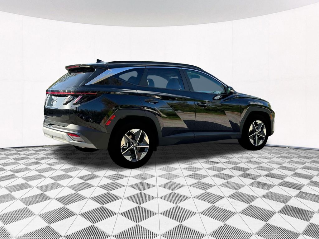 2025 Hyundai Tucson SEL Convenience photo 7