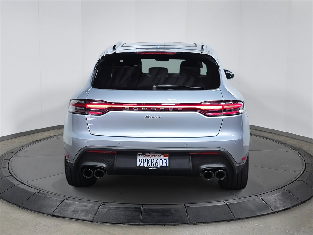 2024 Porsche Macan T photo 7