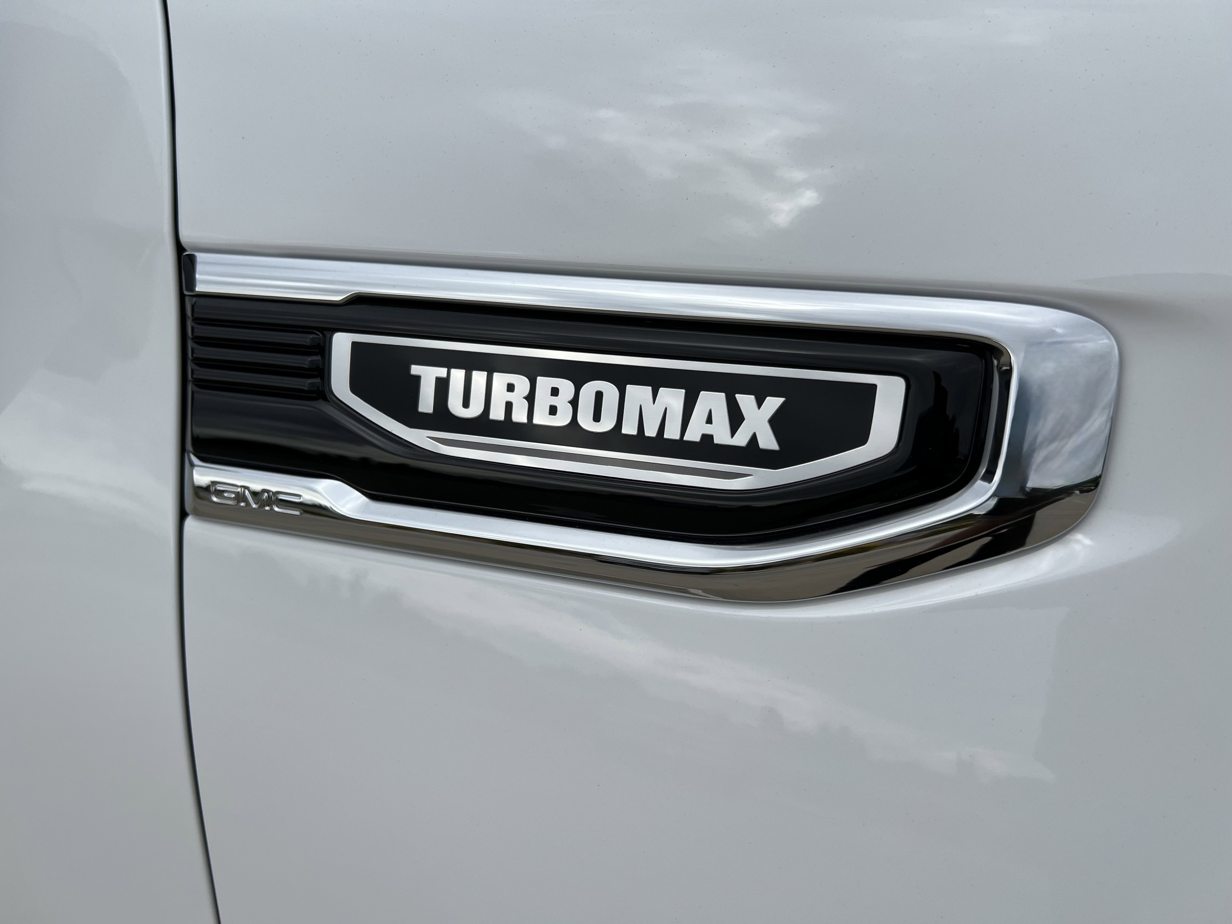 2026 Gmc Sierra 1500 SLE photo 2