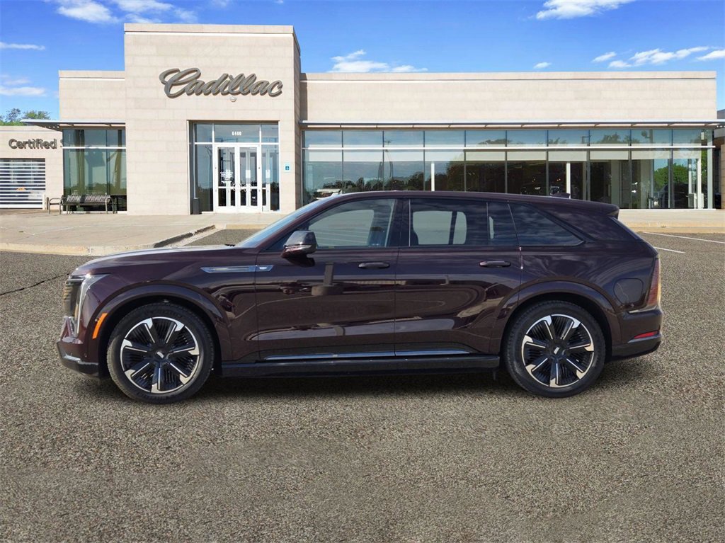 2025 Cadillac Escalade IQ Sport photo 4