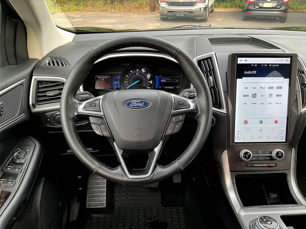 2021 Ford Edge SEL photo 17