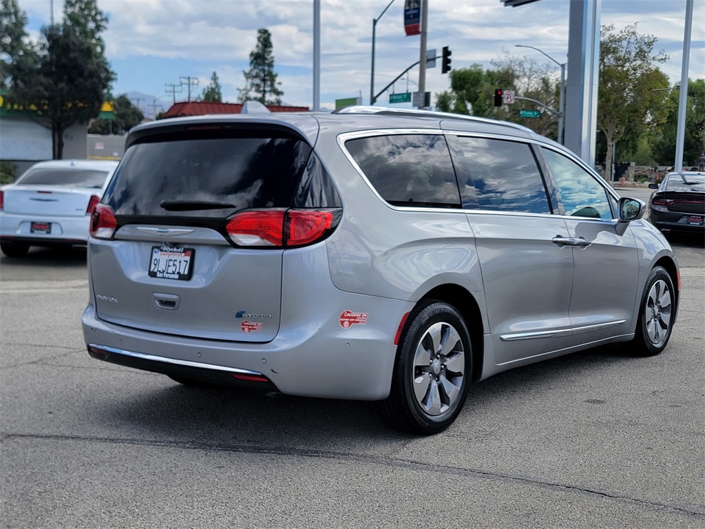 2018 Chrysler Pacifica Hybrid Limited photo 5