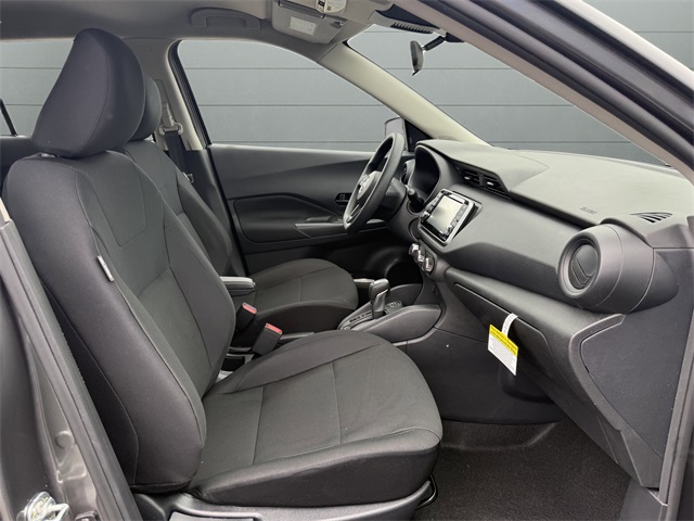 2025 Nissan Kicks Play S photo 20