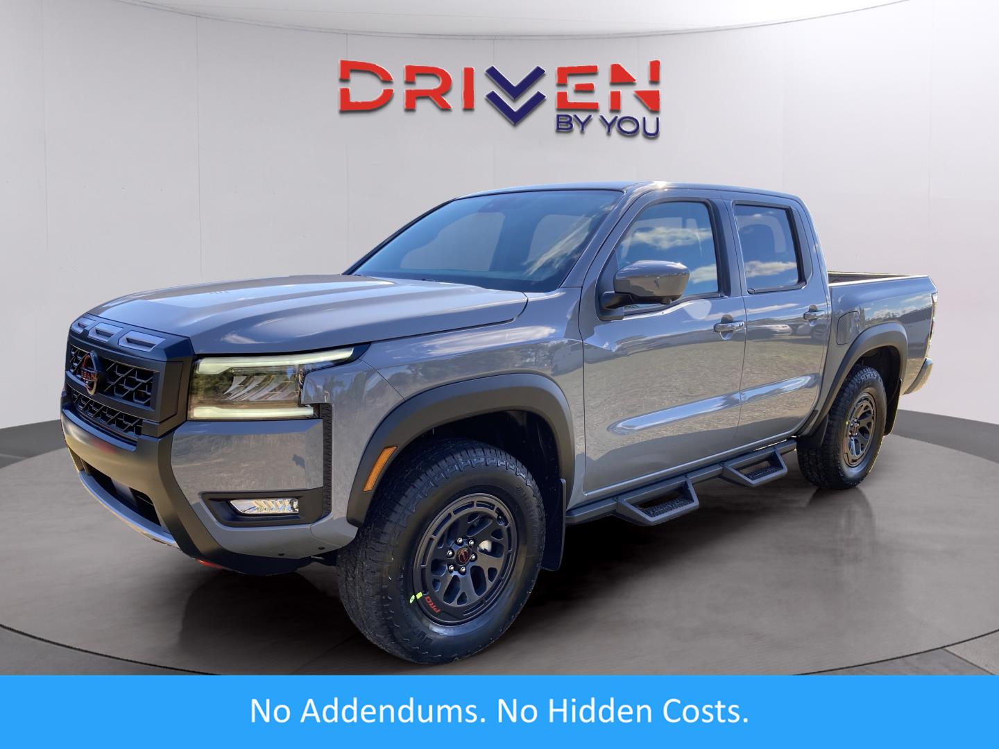 2026 Nissan Frontier PRO-4X's photo