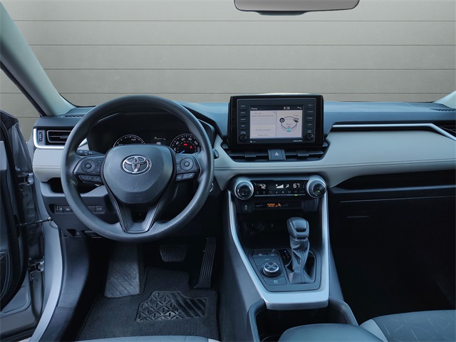 2022 Toyota RAV4 Hybrid XLE photo 10
