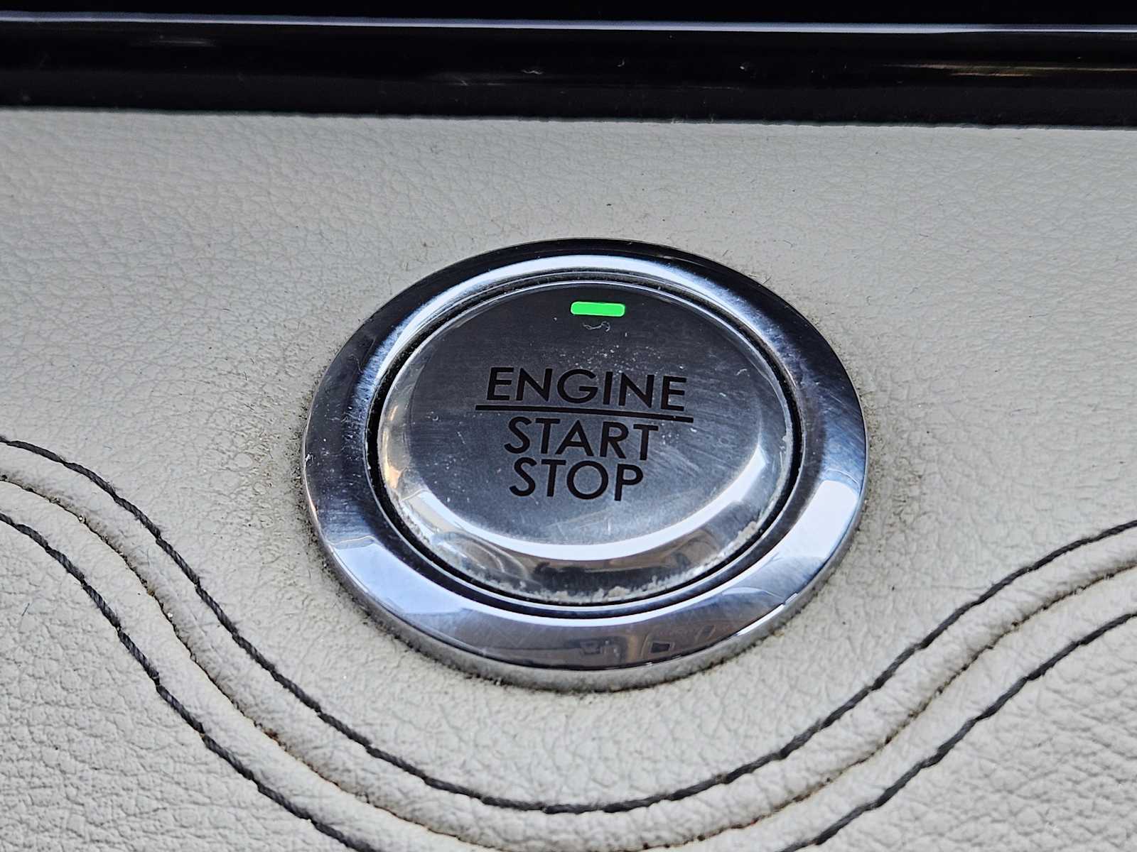 2019 Lincoln Navigator Select photo 17