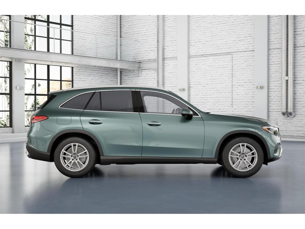 2026 Mercedes Benz GLC 300 4MATIC photo 2