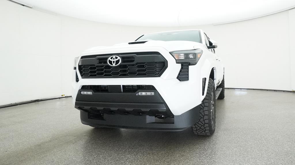 2025 Toyota Tacoma TRD Sport photo 2