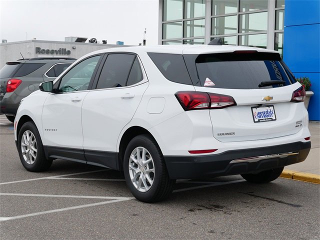 2024 Chevrolet Equinox LT photo 3
