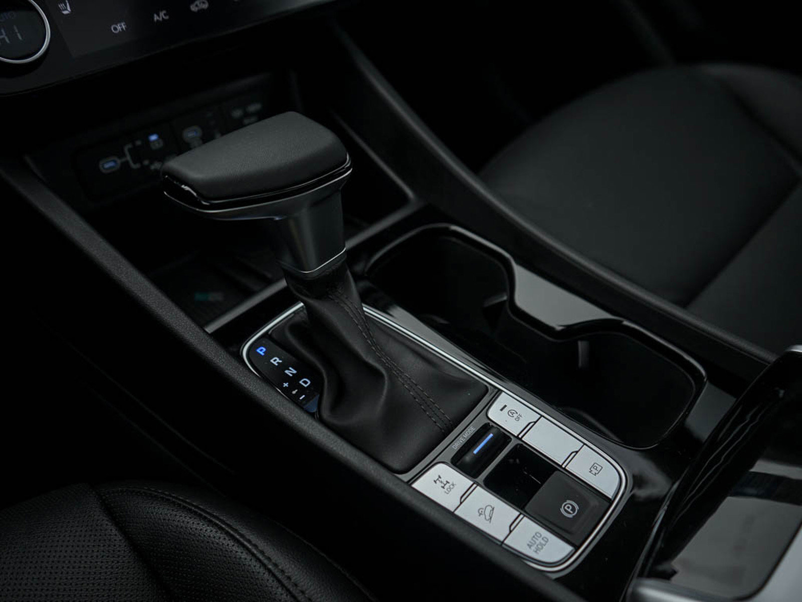 2025 Hyundai Tucson SEL Convenience photo 25