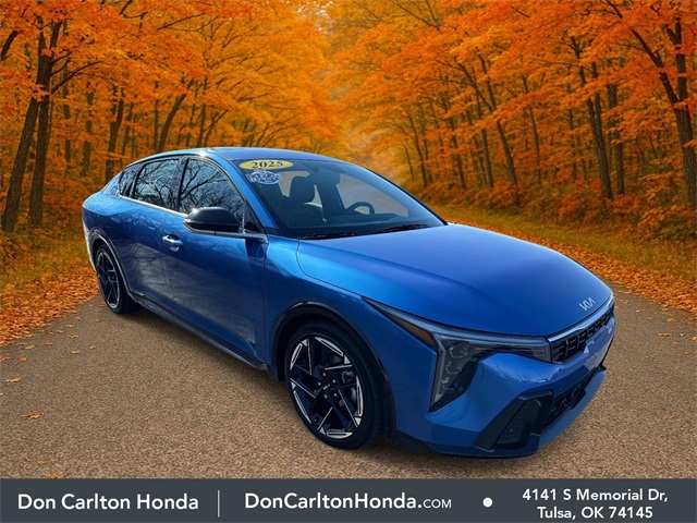 2025 Kia K4 GT-Line's photo