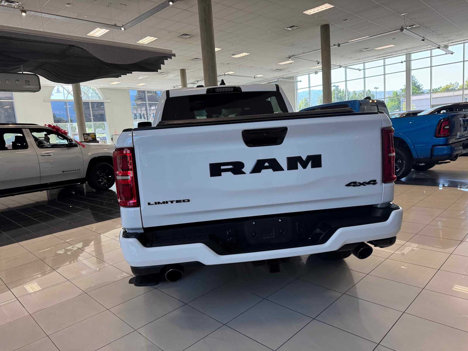 2025 Ram 1500 Limited photo 3