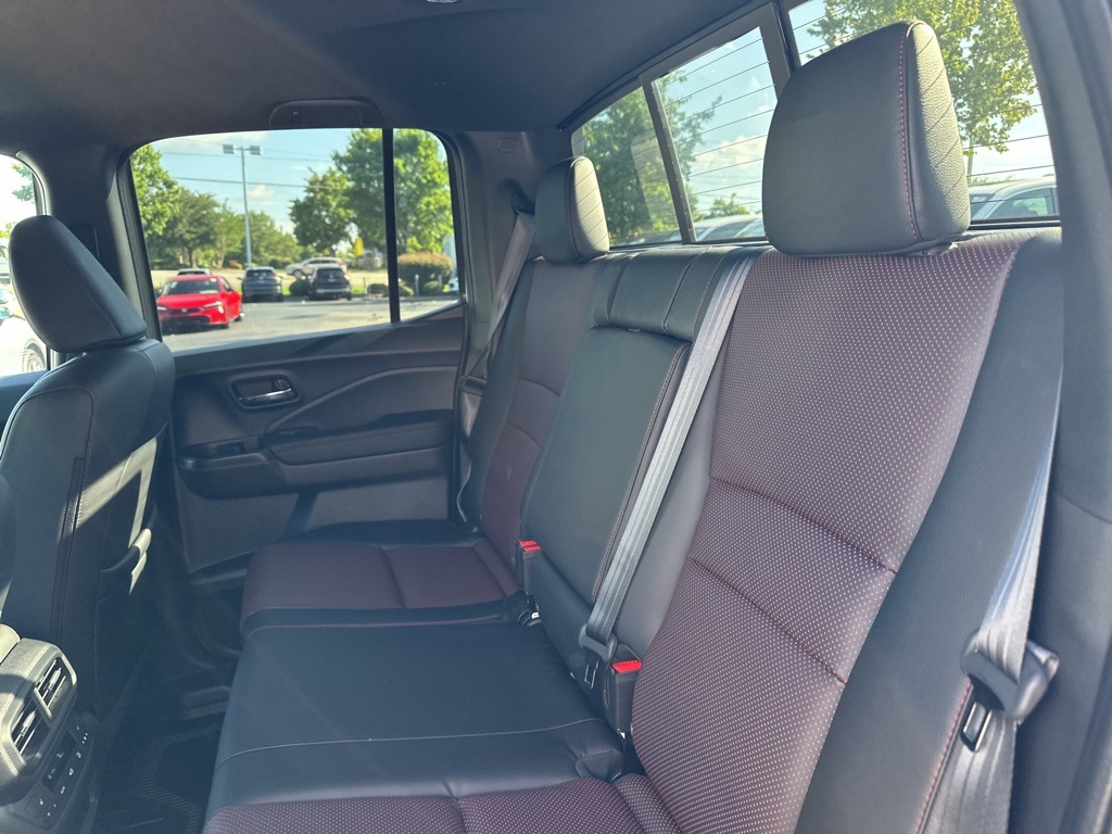 2025 Honda Ridgeline Black Edition photo 12