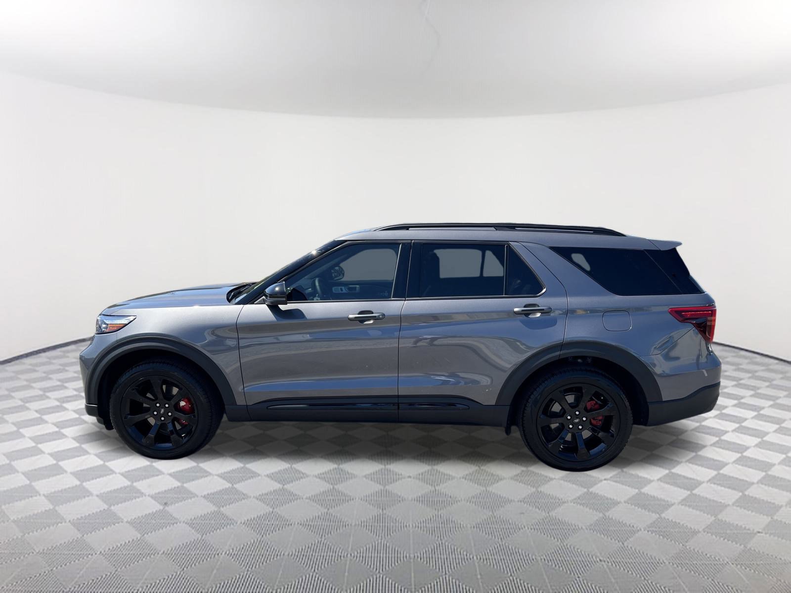 2023 Ford Explorer ST photo 7