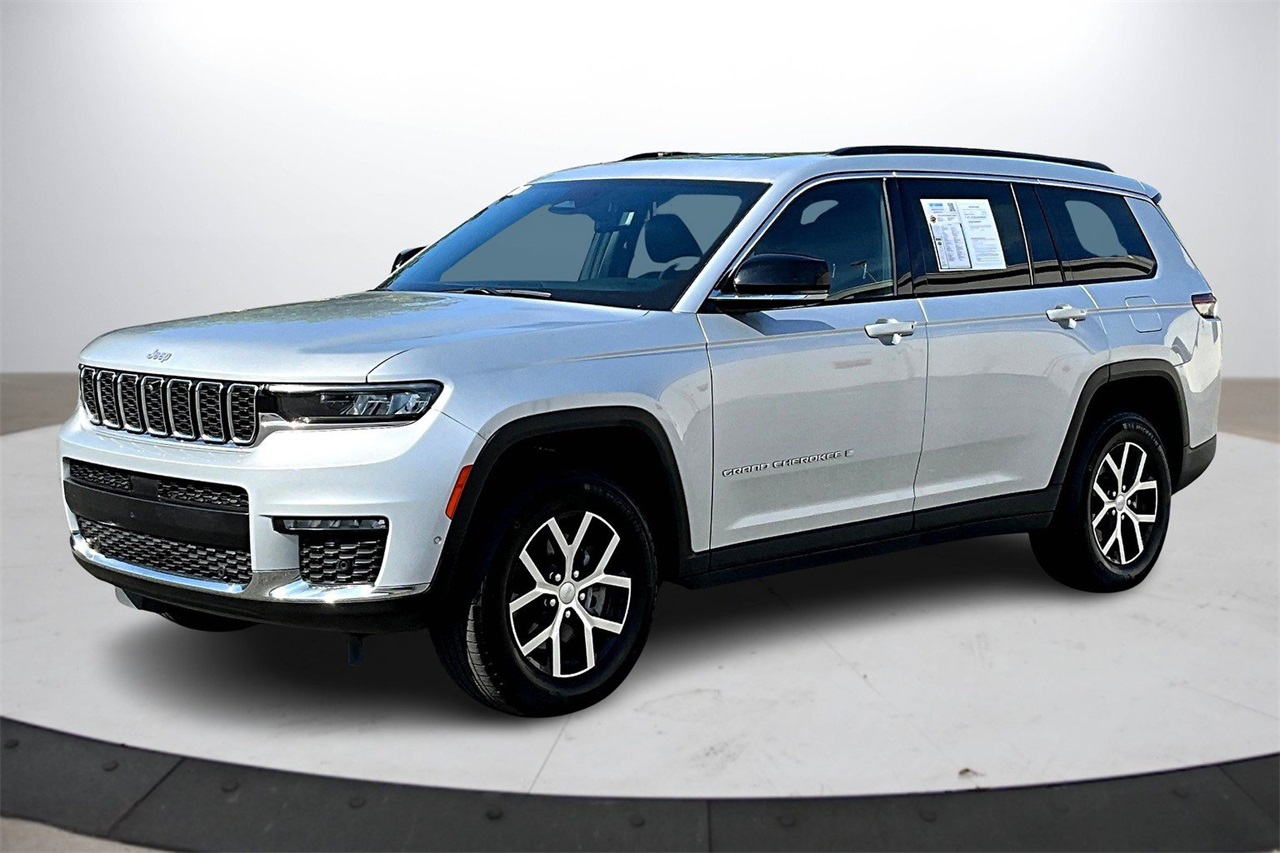 2024 Jeep Grand Cherokee Limited photo 4