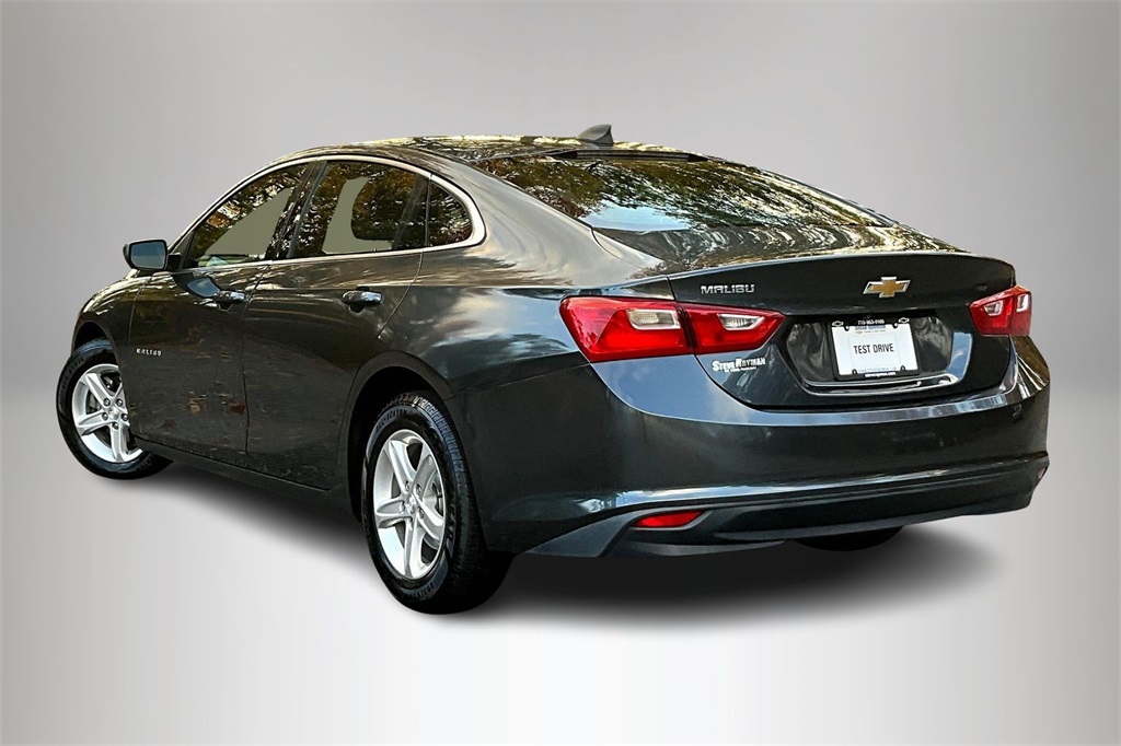 2020 Chevrolet Malibu LS photo 4