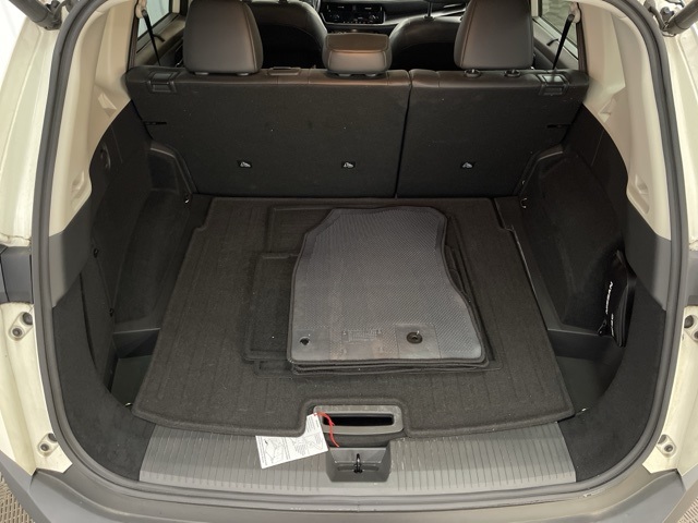 2022 Nissan Rogue SV photo 14