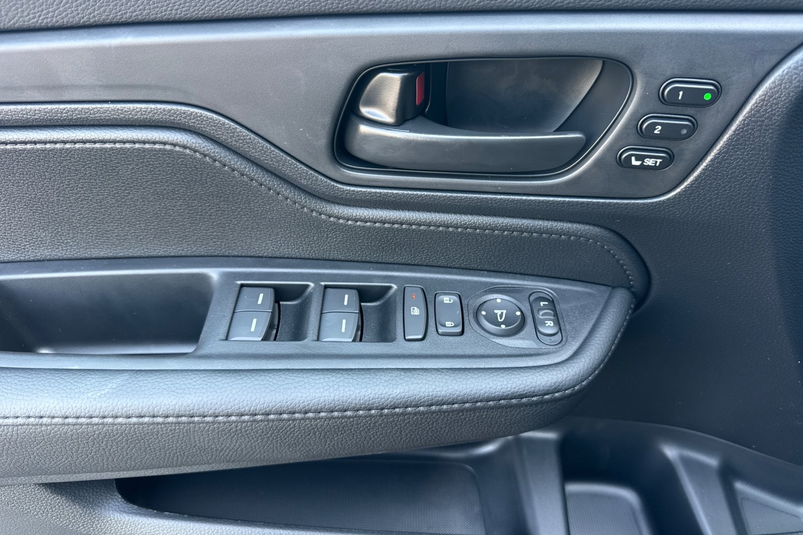 2026 Honda Odyssey EX-L photo 10