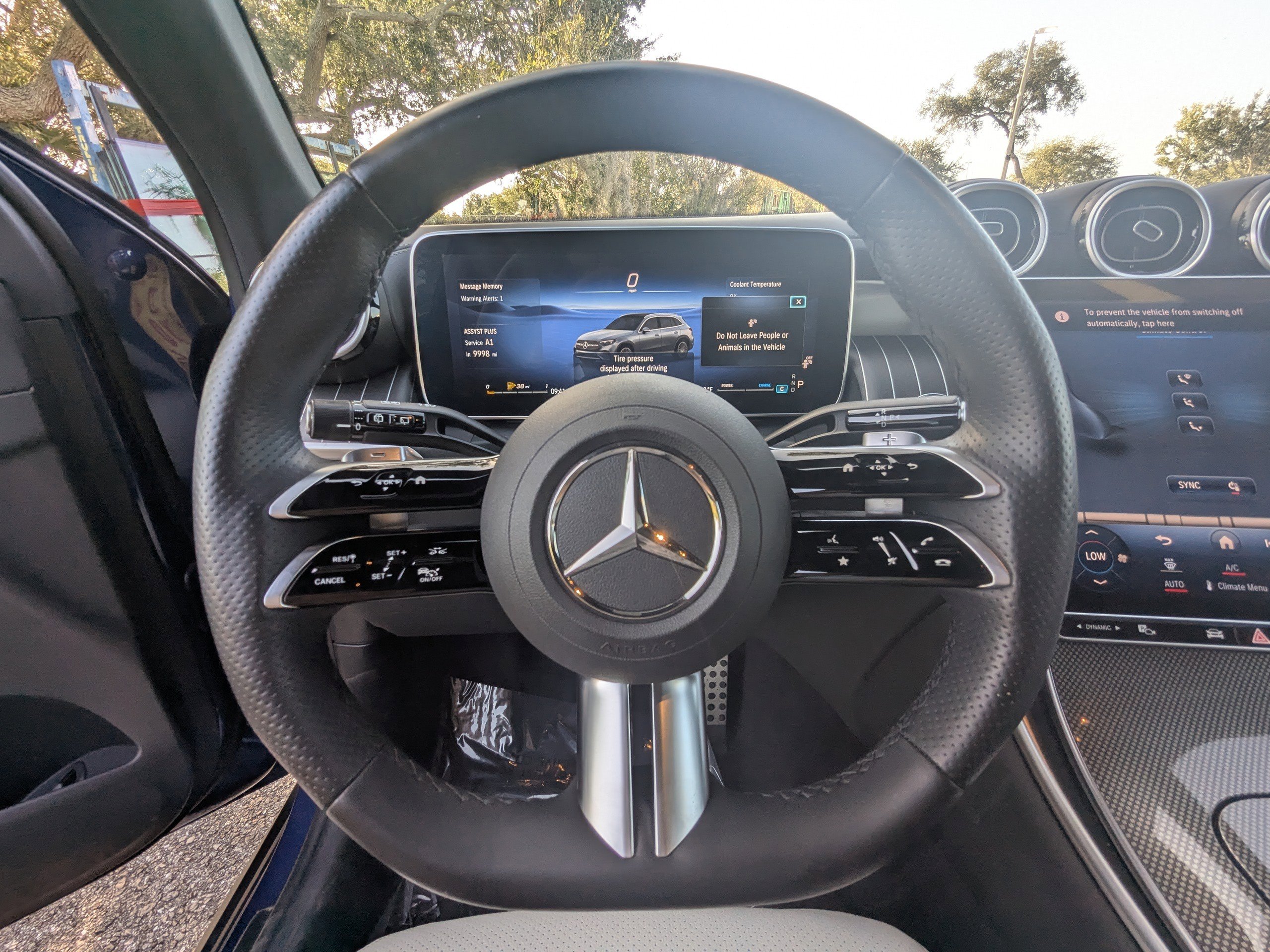 2023 Mercedes Benz GLC 300 photo 30