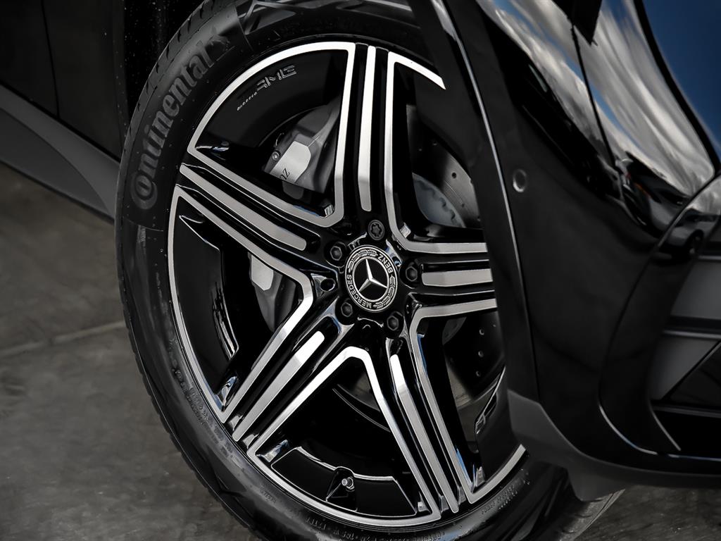 2025 Mercedes Benz GLC 350e 4MATIC photo 3