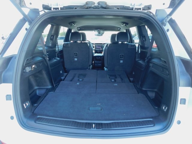 2023 Jeep Grand Cherokee Altitude photo 12