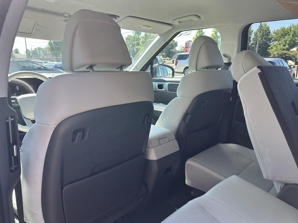 2026 Hyundai Santa Fe SEL photo 16