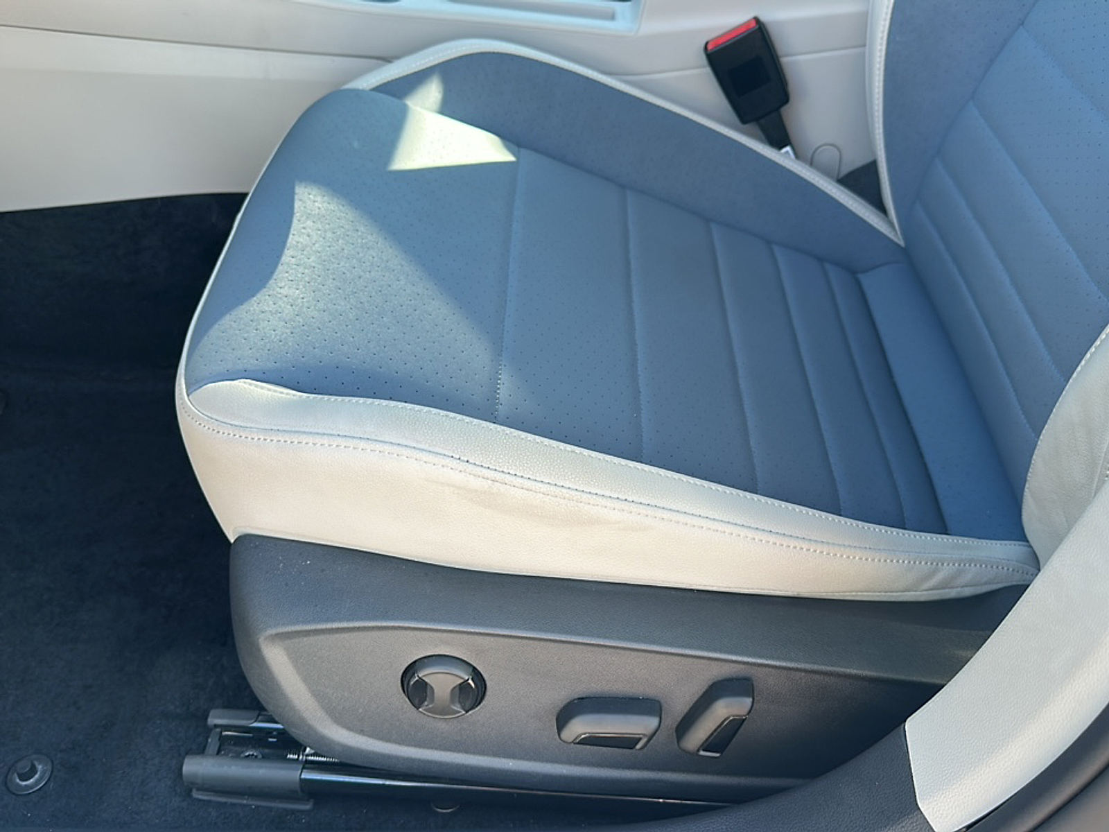 2025 Volkswagen Jetta 1.5T SE photo 7