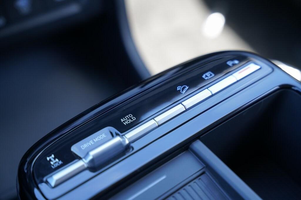 2025 Hyundai Tucson Hybrid Limited photo 25