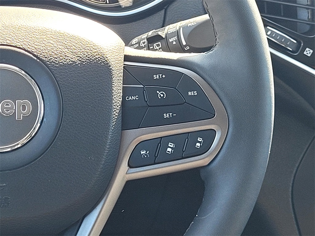 2022 Jeep Cherokee Limited photo 26