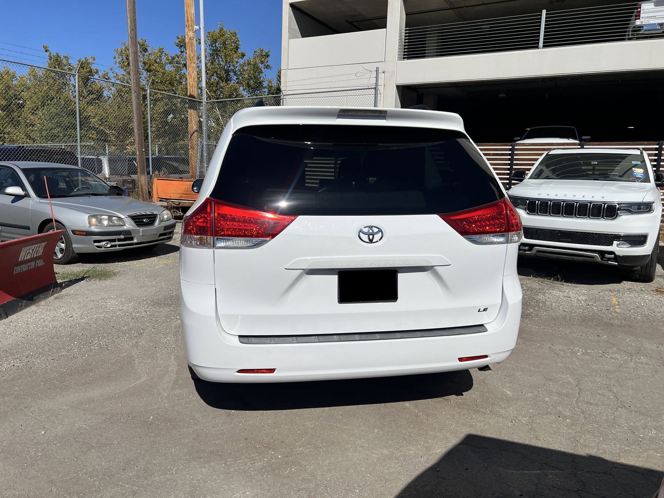 2012 Toyota Sienna LE photo 4