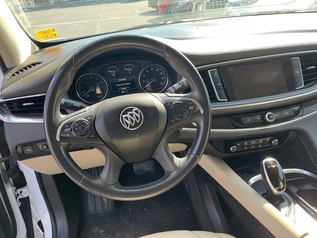 2018 Buick Enclave Essence photo 7