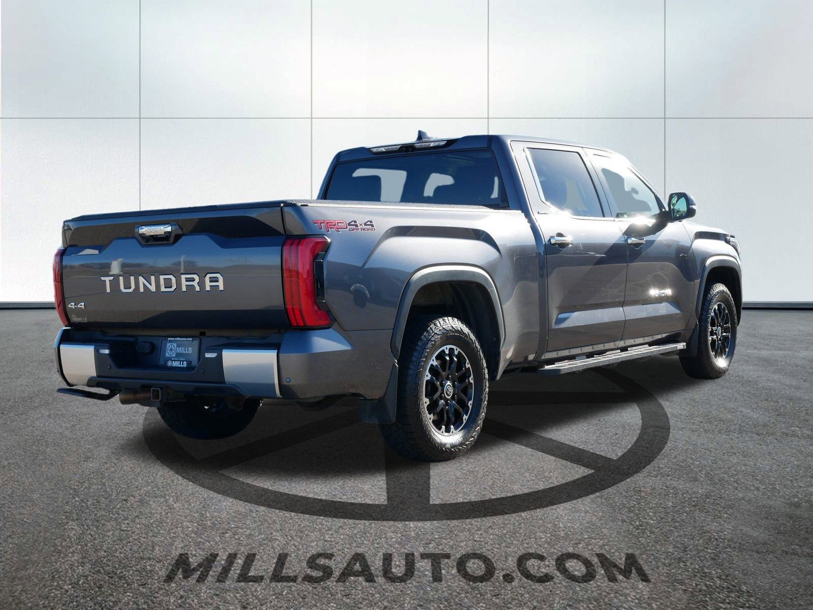 2023 Toyota Tundra Limited photo 4
