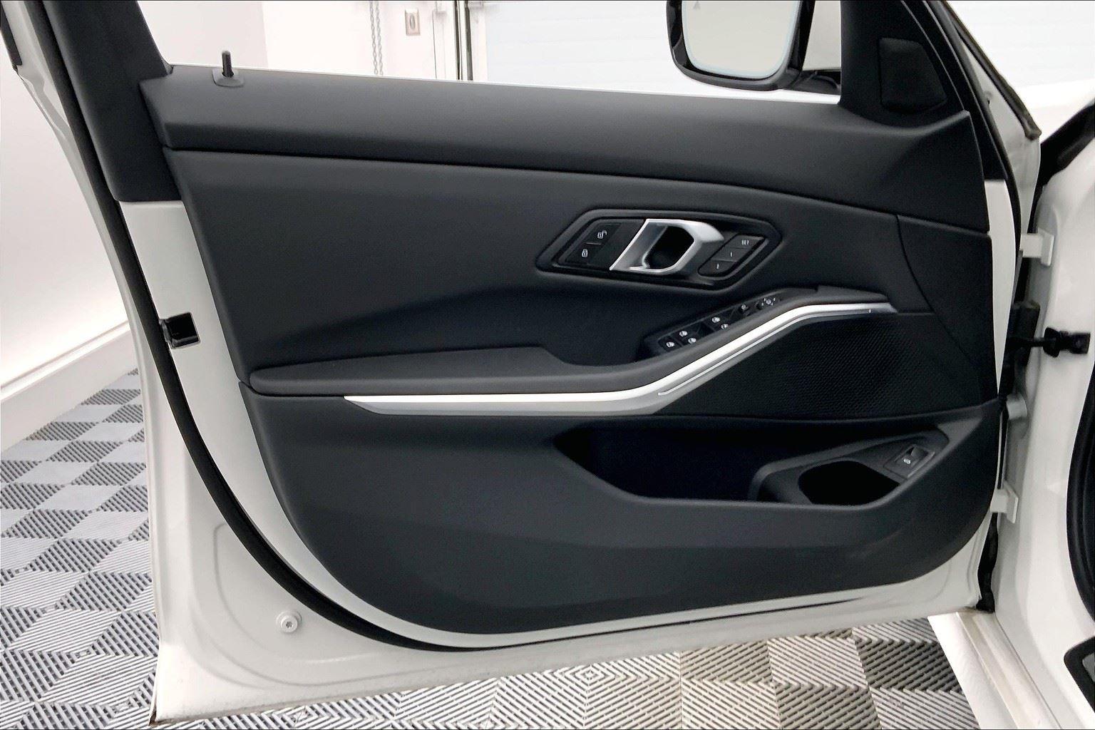 2024 Bmw 330i xDrive photo 19