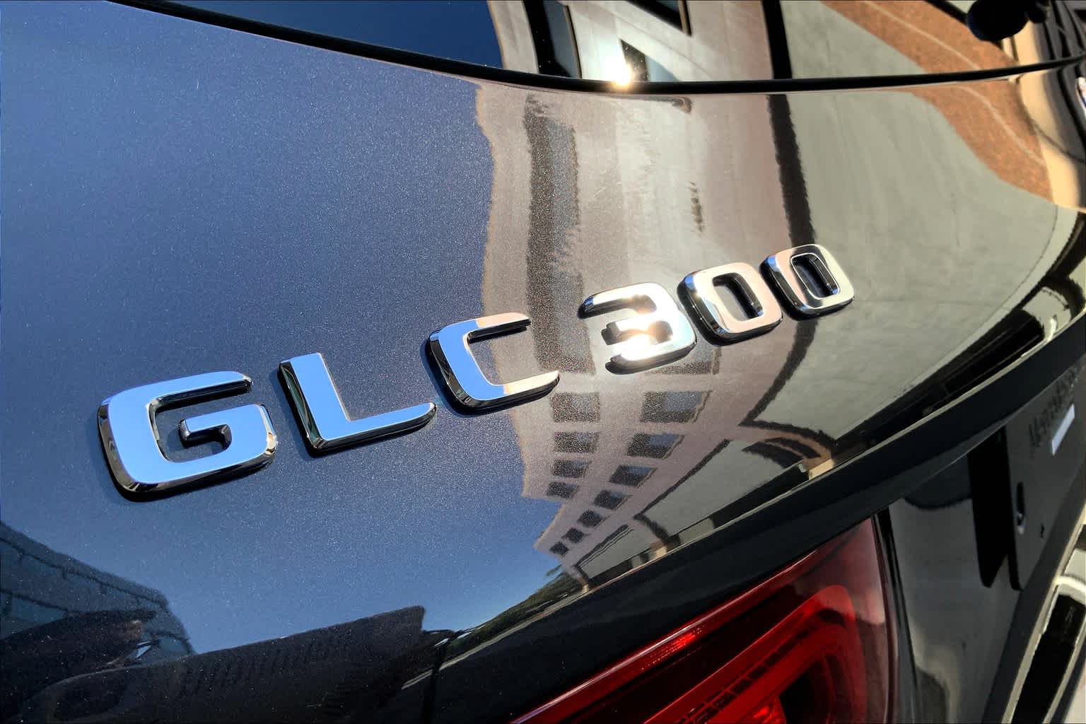 2022 Mercedes Benz GLC 300 photo 28