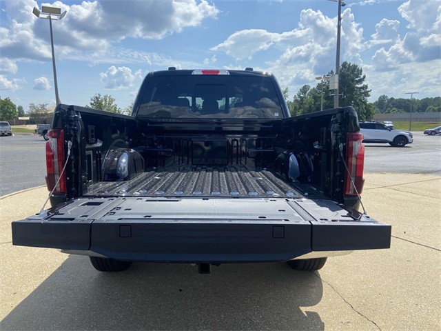 2025 Ford F-150 Lariat photo 8