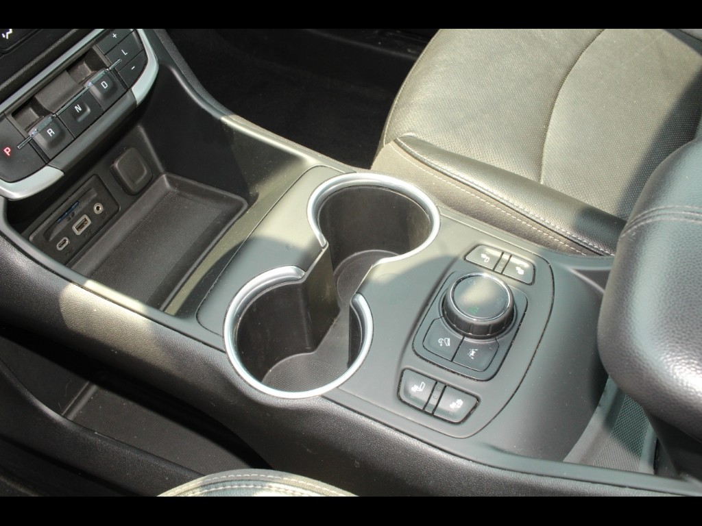 2022 Gmc Terrain SLT photo 16