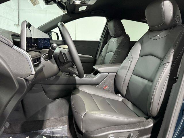 2025 Cadillac XT4 Premium Luxury photo 4