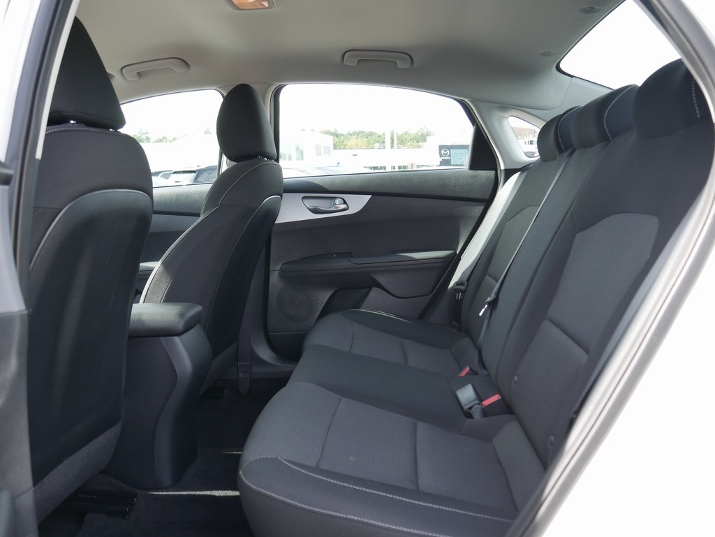 2024 Kia Forte LXS photo 12