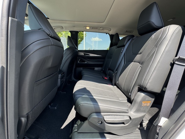 2026 Infiniti QX60 Luxe photo 22