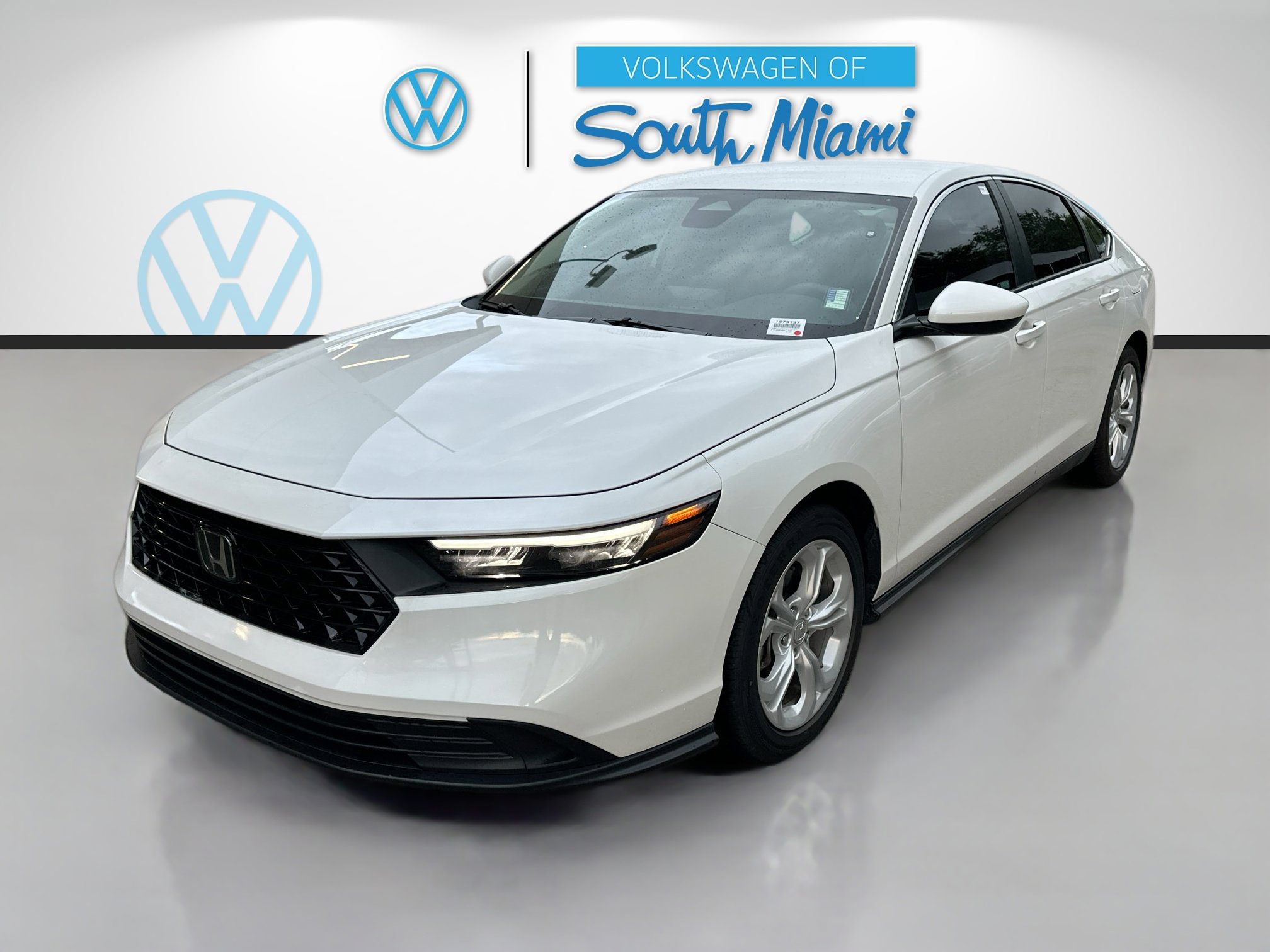 2024 Honda Accord LX's photo