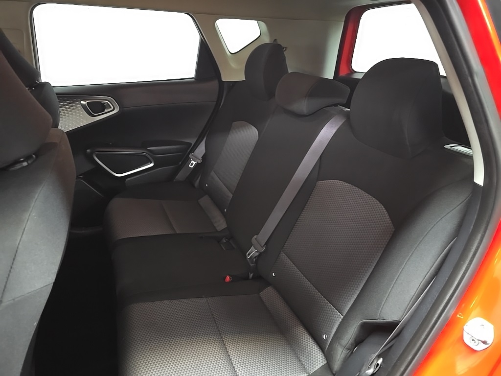 2021 Kia Soul LX photo 31