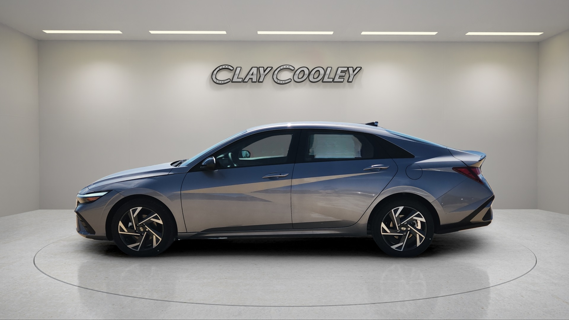 2025 Hyundai Elantra SEL Sport photo 6