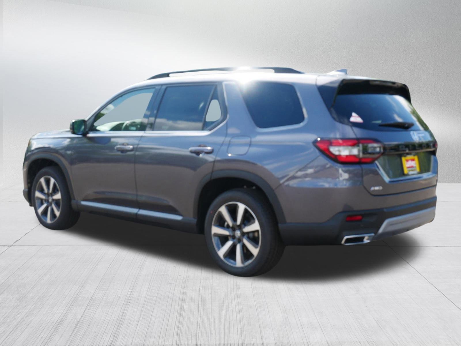 2025 Honda Pilot Touring photo 5