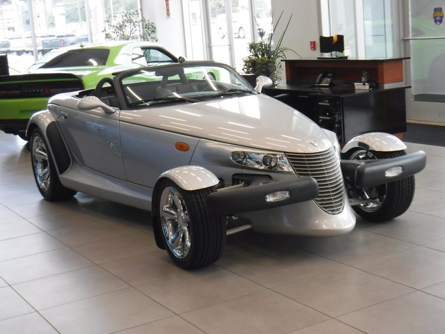 2000 Plymouth Prowler Base photo 8