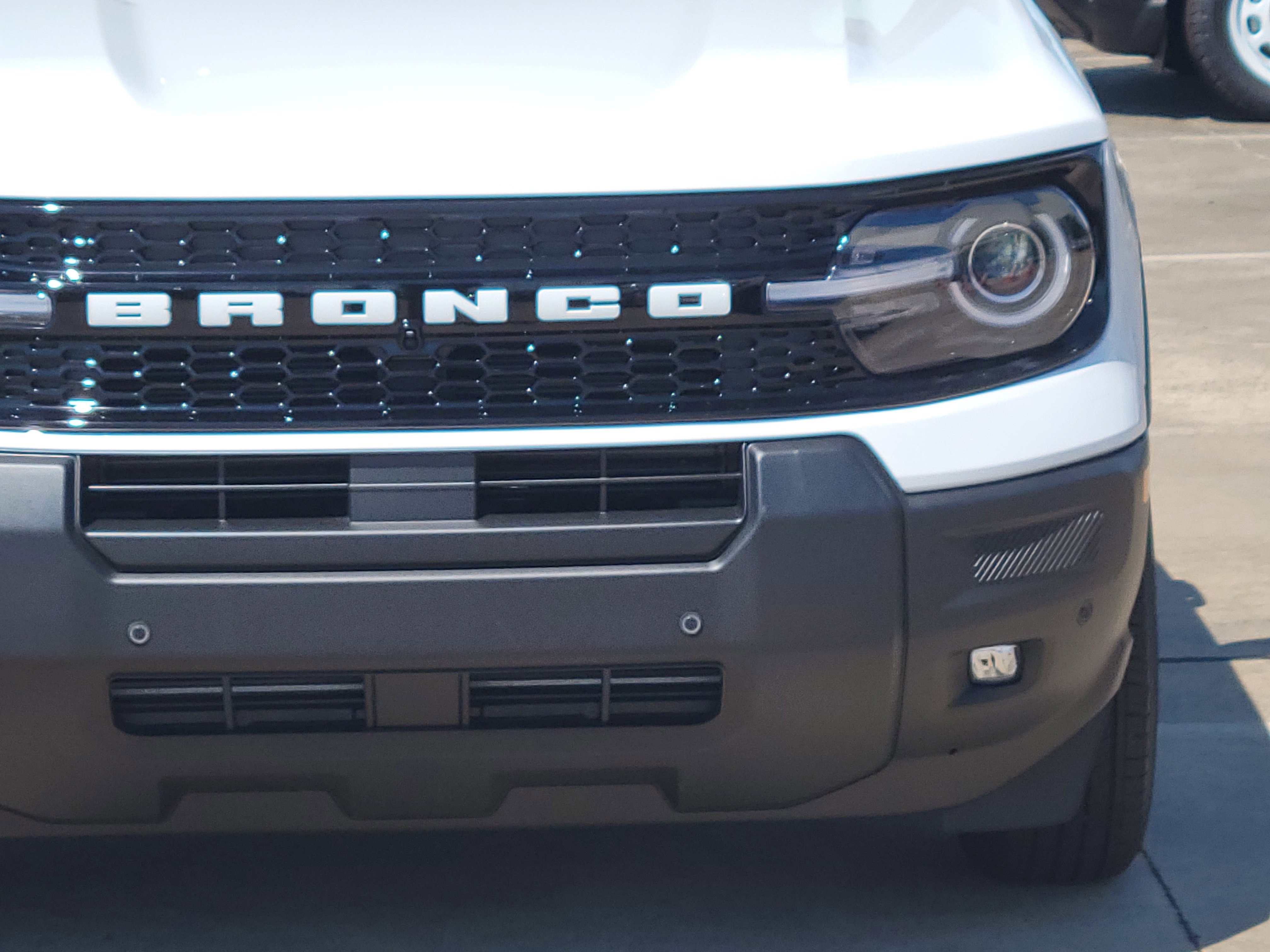 2025 Ford Bronco Sport Outer Banks photo 5